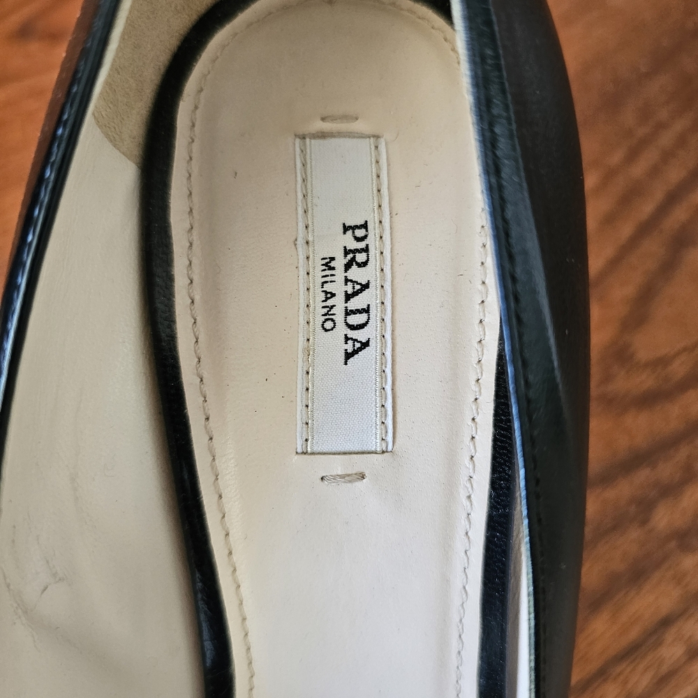PRADA Black Leather Button Heels Point Toe Sz 40.5 - Picture 14 of 16